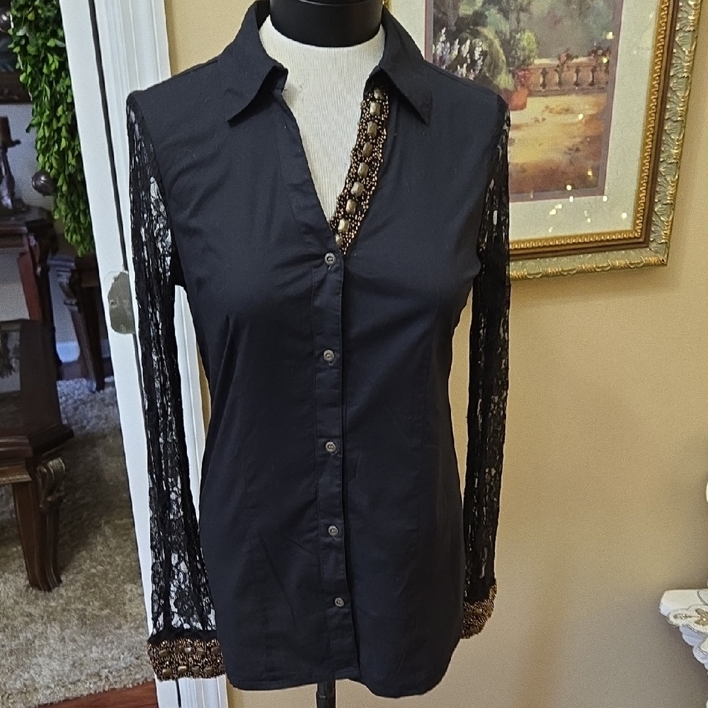 BKE BOUTIQUE Elegant Blouse W/ Black Lace Sleeve Beaded Neck/cuffs Stretch S EUC
